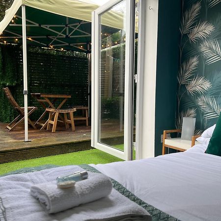 Stylish & Cosy Margate Escape With Hot Tub And Log Burner Dogs Welcome Экстерьер фото