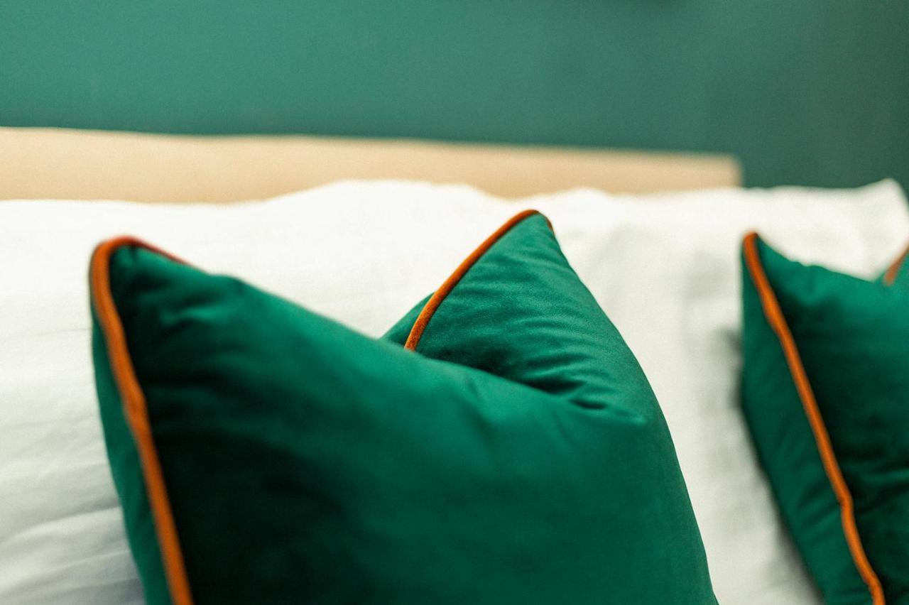 Stylish & Cosy Margate Escape With Hot Tub And Log Burner Dogs Welcome Экстерьер фото