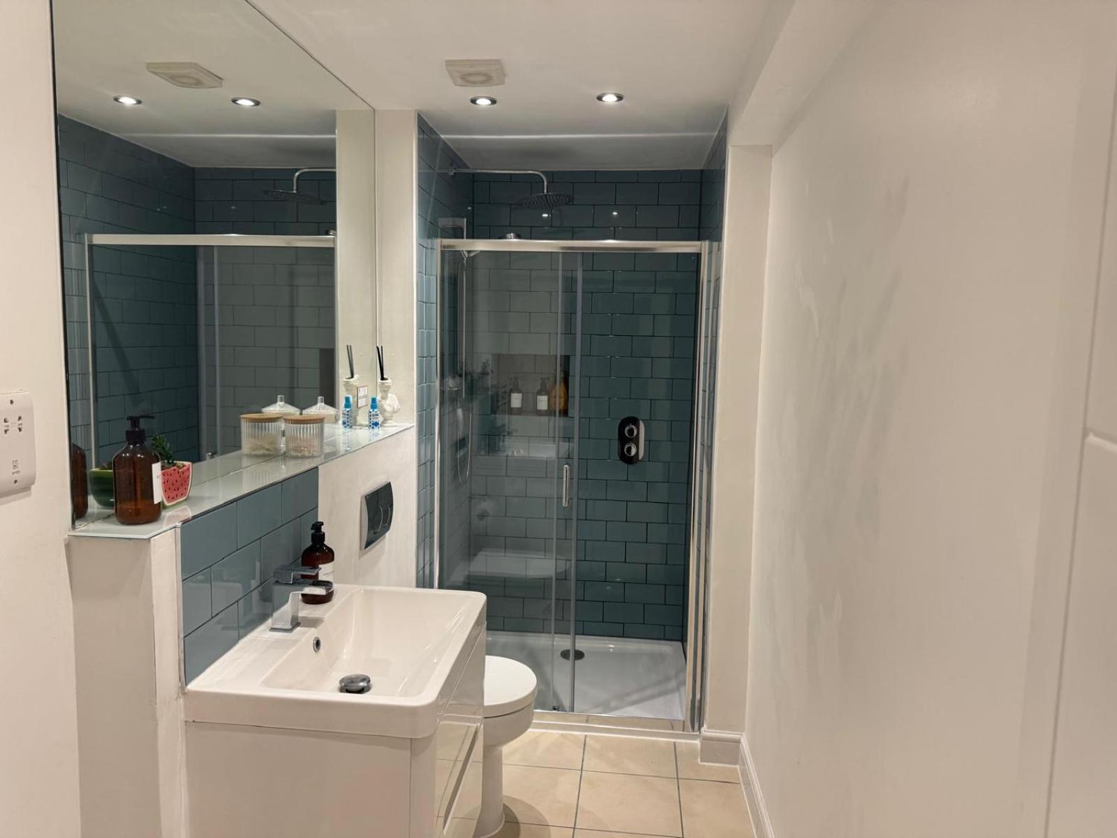 Stylish & Cosy Margate Escape With Hot Tub And Log Burner Dogs Welcome Экстерьер фото