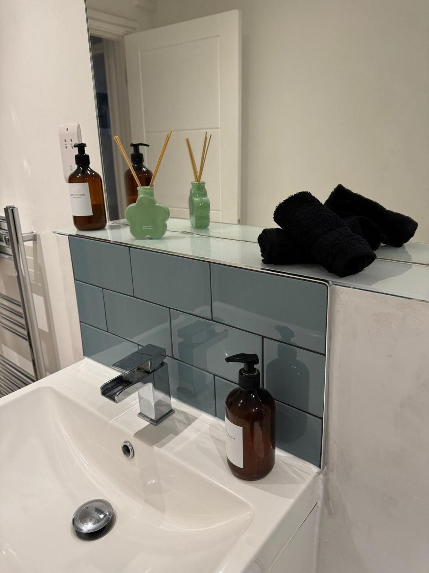 Stylish & Cosy Margate Escape With Hot Tub And Log Burner Dogs Welcome Экстерьер фото