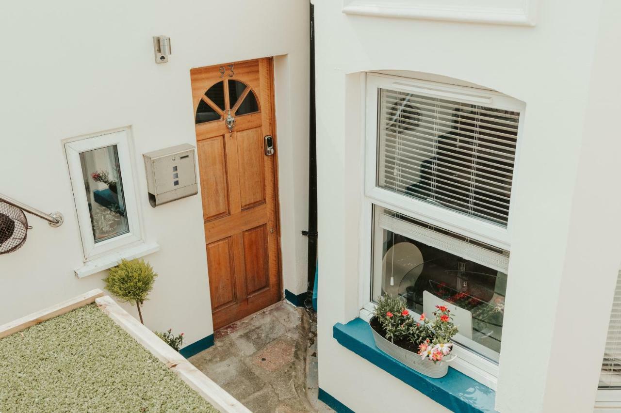 Stylish & Cosy Margate Escape With Hot Tub And Log Burner Dogs Welcome Экстерьер фото
